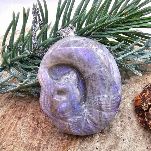 Nature Labradorite Carved Flashy Nine Tails fox On Moon Pendant Necklace - Picture 8 of 10